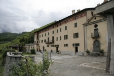 145.jpg