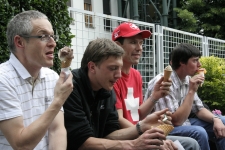 195.jpg